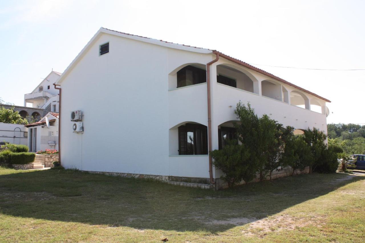 Apartments For Families With Children Lopar, Rab - 10402 Dış mekan fotoğraf