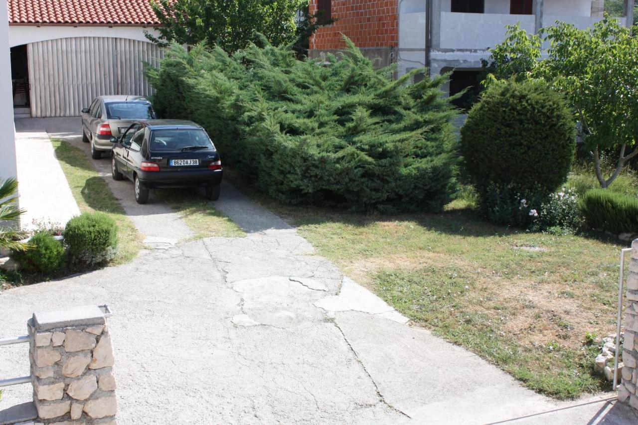 Apartments For Families With Children Lopar, Rab - 10402 Dış mekan fotoğraf