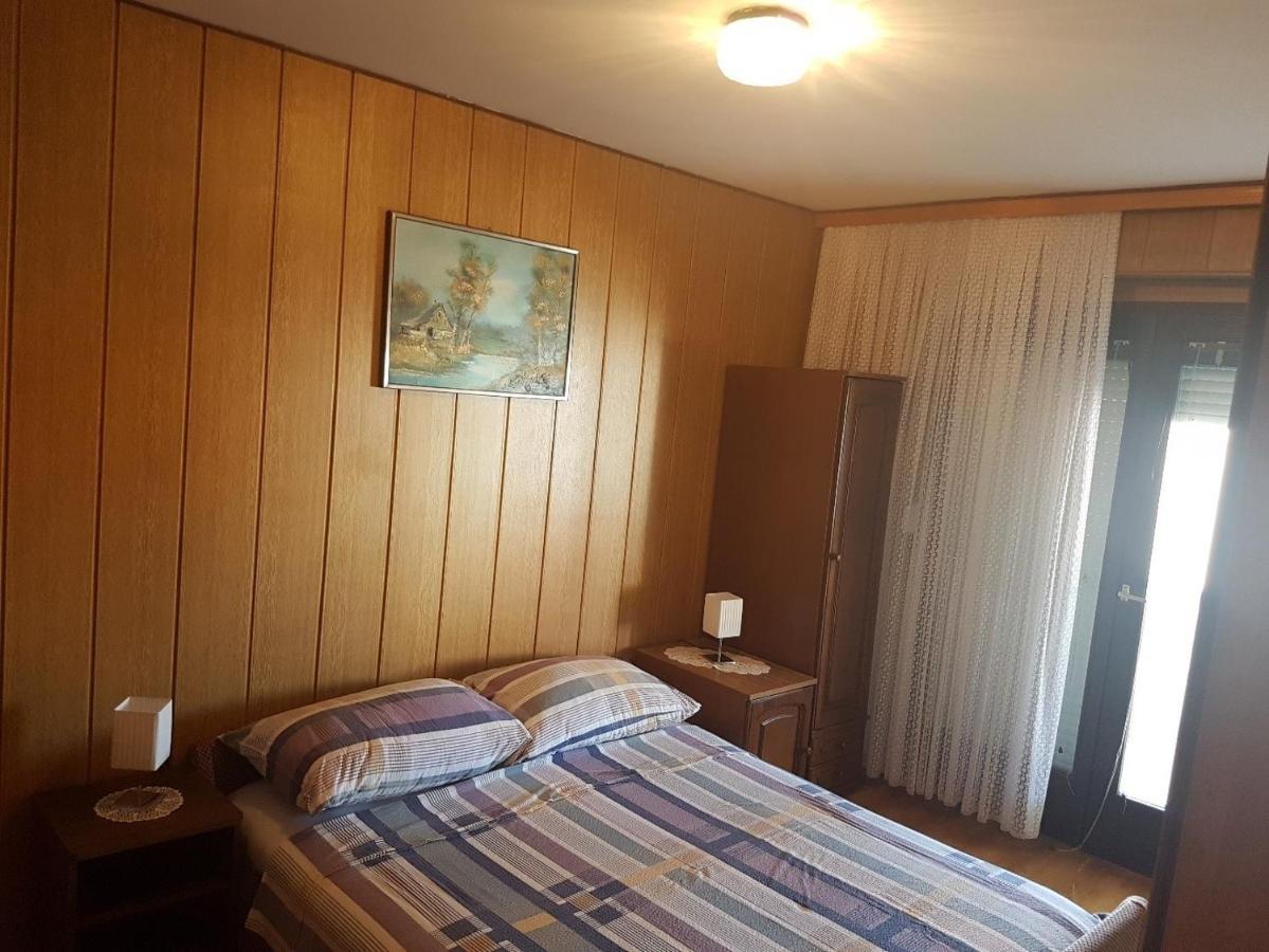 Apartments For Families With Children Lopar, Rab - 10402 Dış mekan fotoğraf