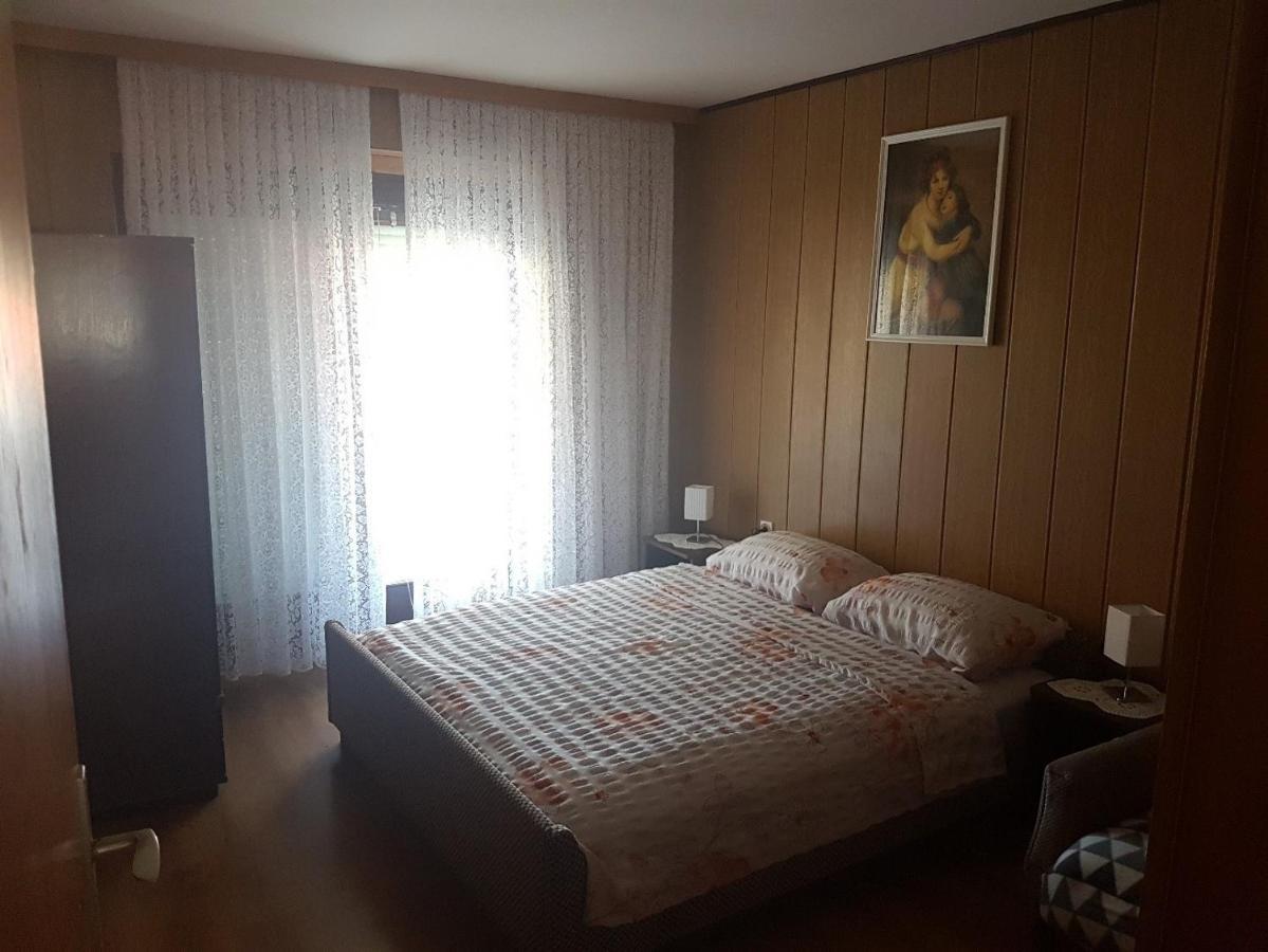 Apartments For Families With Children Lopar, Rab - 10402 Dış mekan fotoğraf